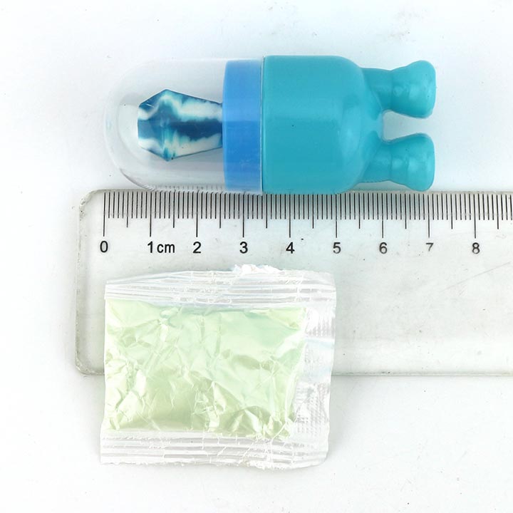 Little yellow man diamond nipple candy lollipop with sour powder CH-N702