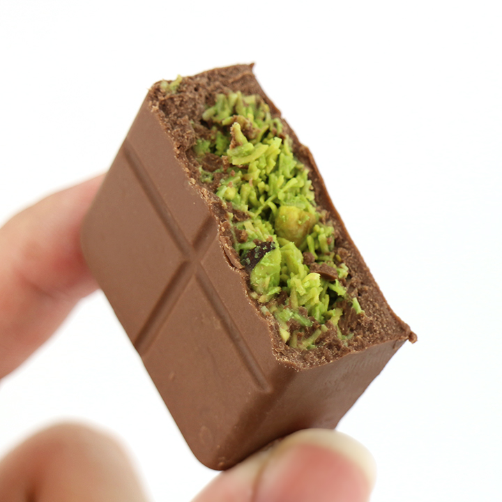 Dubai style chocolate 58% choco kataifi with crispy knafeh noodle crushed pistachios filling CH-BC137
