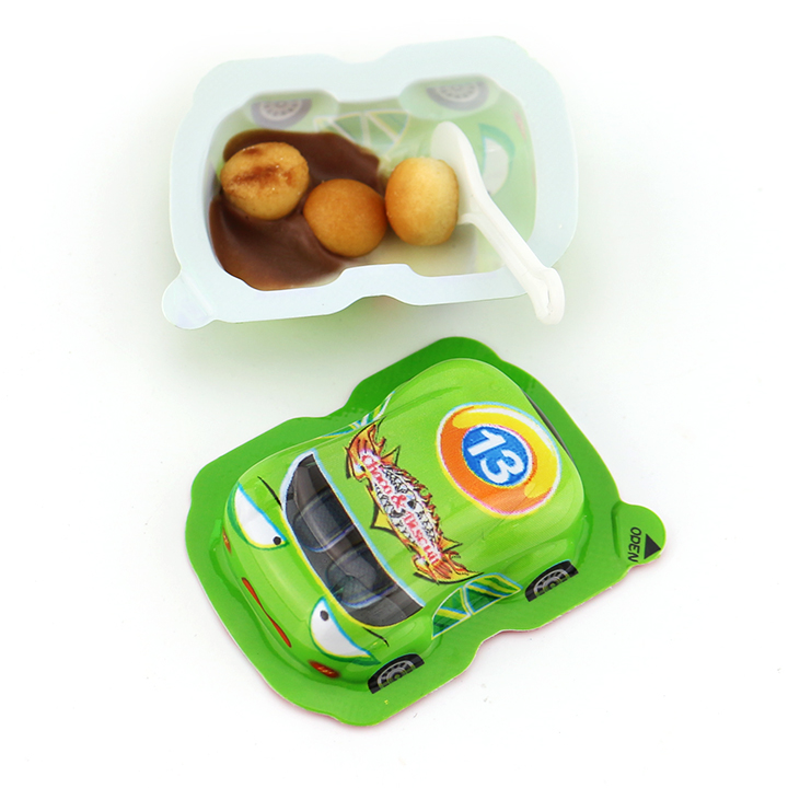 3D racing car shaped chocolate biscuit ball CH-BC139