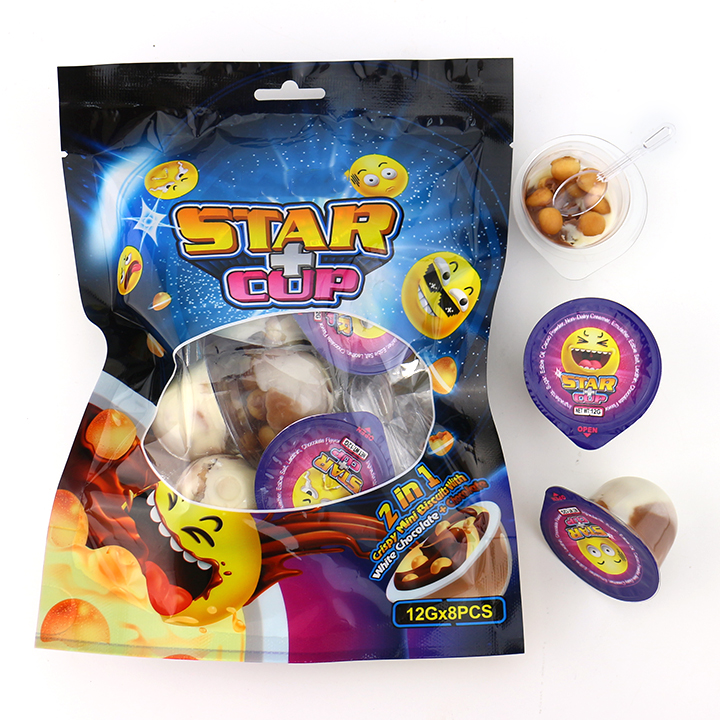 Bagged mini star cup chocolate with biscuit balls CH-BC140