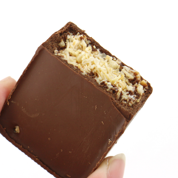 Dubai style choco 58% kataifi chocolate with crispy knafeh noodle crushed hazelnut filled CH-BC137-1