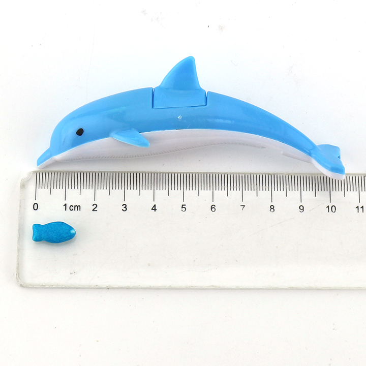 Dolphin shaped whistle toy candy CH-T1336