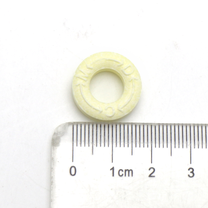 Creamy, chocolate flavored roll pressed tablet candy CH-Z280