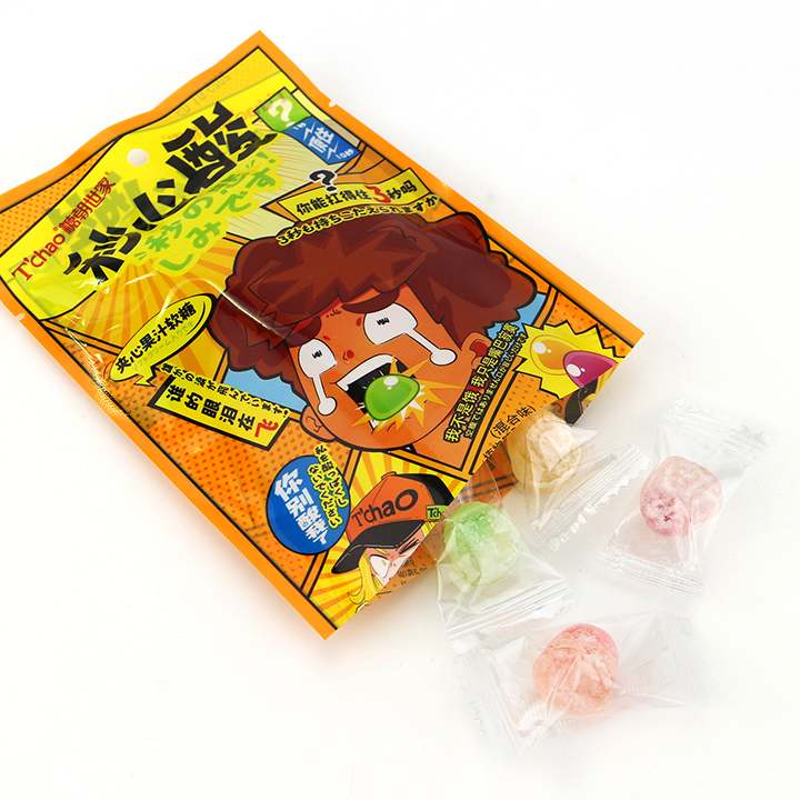 Halal super sour fudge fruit flavored chewable soft gummy candy with jam filling CH-J632