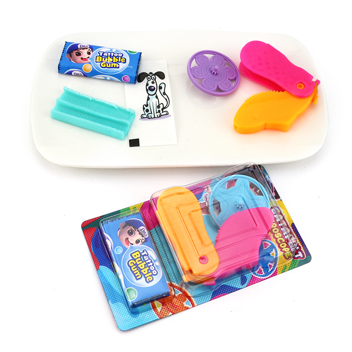 Funny finger gyro Catapult gyroscope with tattoo bubble gum toy candy CH-T1349