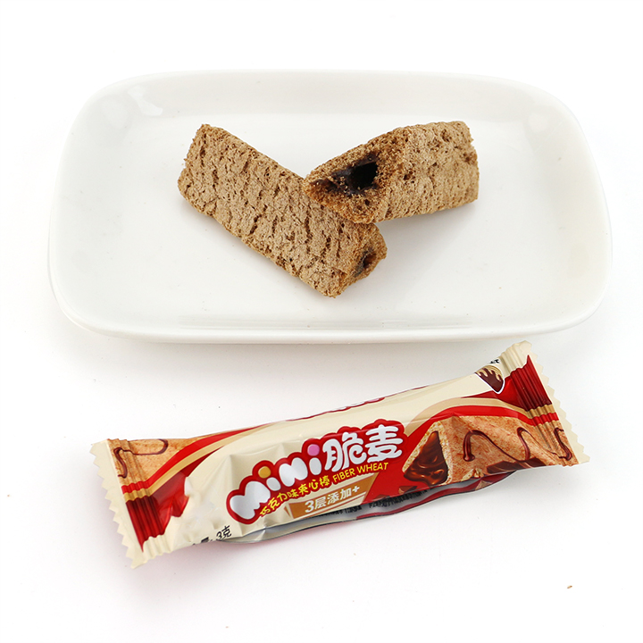 Halal grain snacks mini crispy triangle fiber wheat wafer biscuit with chocolate jam filled CH-D139