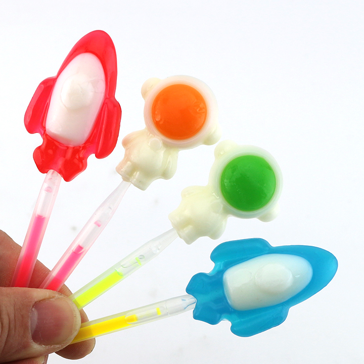 Space glowing lollipop 2-in-1 astronaut and spacecraft neon glow stick lollipop candy CH-A110