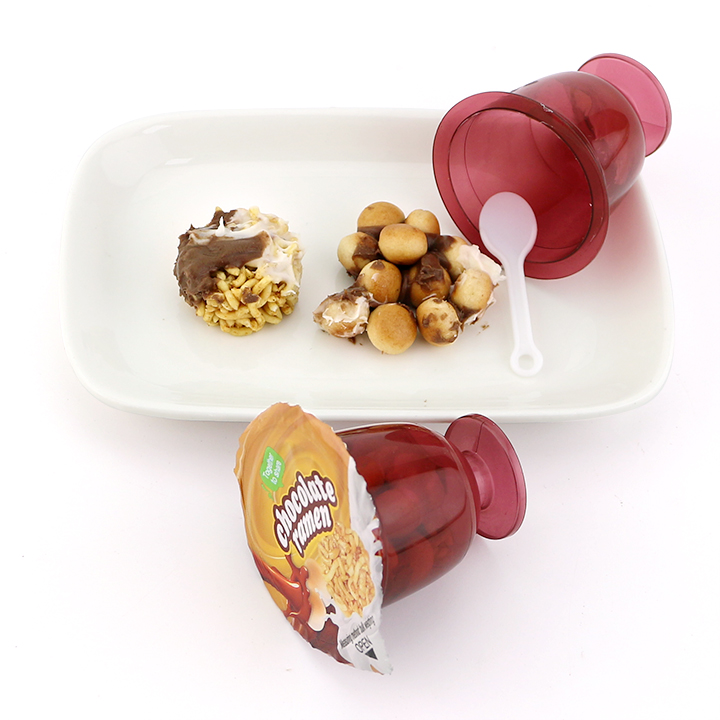 Mini chocolate ramen cup goblet shaped choco cookies with ramen noodles CH-BC153