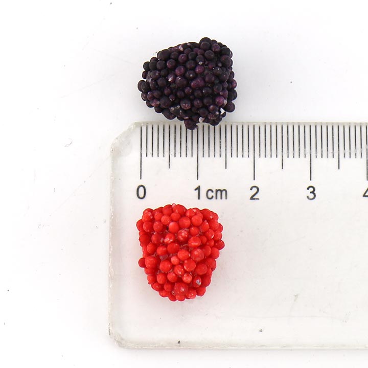 Jugiberries raspberry sour and sweet soft gummy candy CH-J650