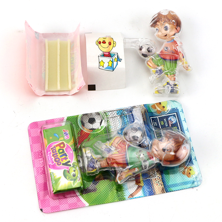 Football Boy Whistle Toy Candy and Tattoo Bubble Gum CH-T1385