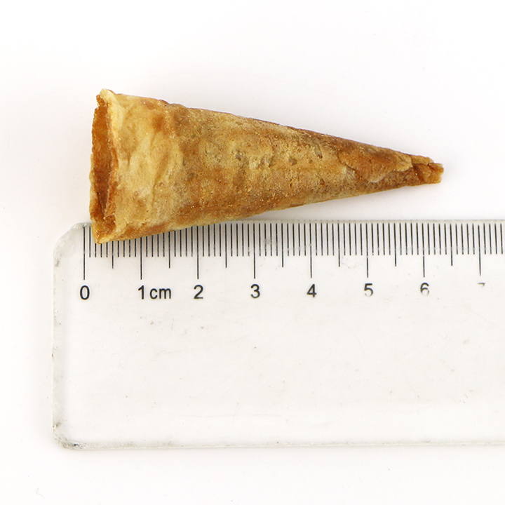 Crispy Ice Cream Cone Biscuit With Chocolate Cream and crushed nuts CH-D146