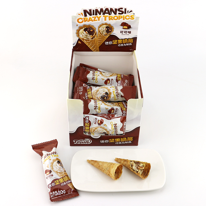 Crispy Ice Cream Cone Biscuit With Chocolate Cream and crushed nuts CH-D146