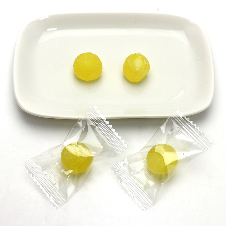 Crunchy sugar coated fruit juice Sour gummy pomelo candy with jam filling CH-J689