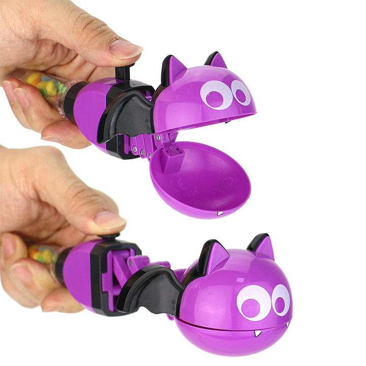 Halloween candy toy Cartoon Bat shape telescopic spring bite toy candy CH-TB251