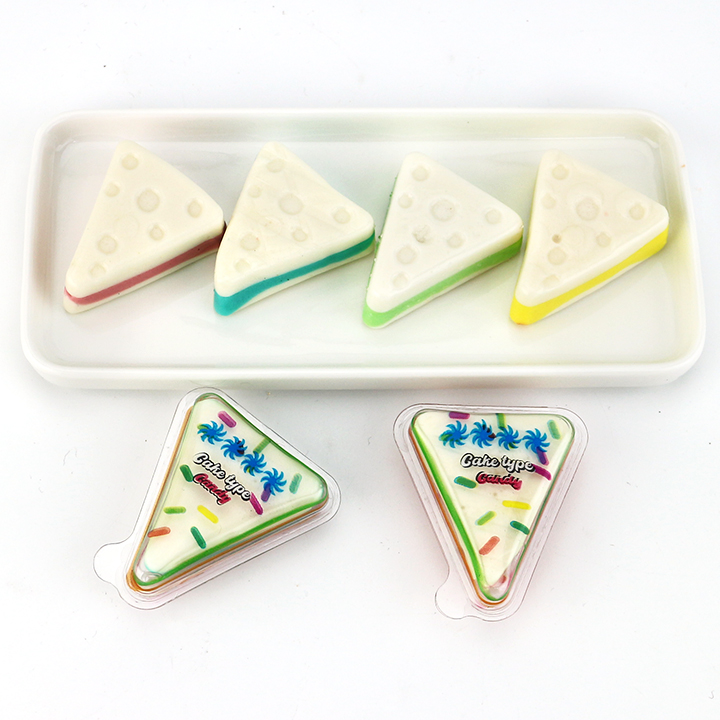 3D sandwich partycake shaped triangle gummy candy with jam filling CH-J759