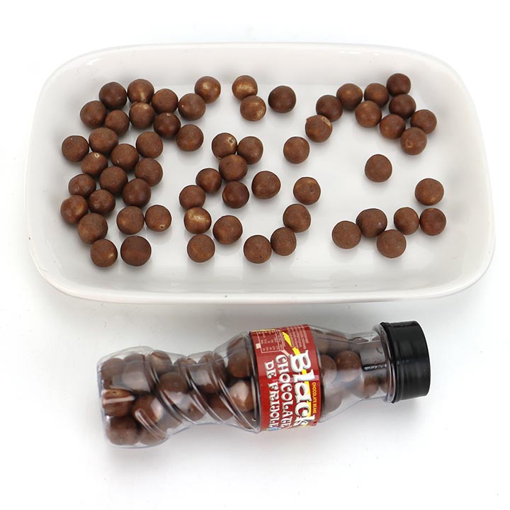 Mini Cola bottle black chocolate inflatable puffed bean candy CH-N789
