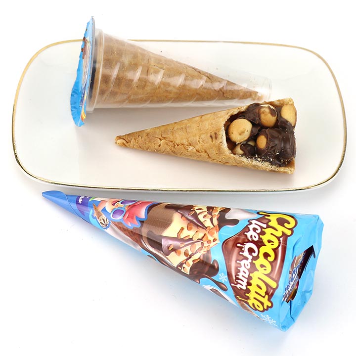 Chocolate Ice Cream Cone Shaped Wafer Filled Choco Jam and Crispy Biscuit Balls in Display Stand CH-BC180