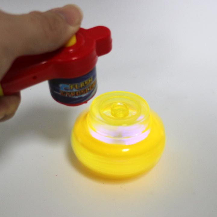 LED Lighting Gyroscope Toy Candy Colorful Spinning Top Launcher with Pressed Candy CH-TB270