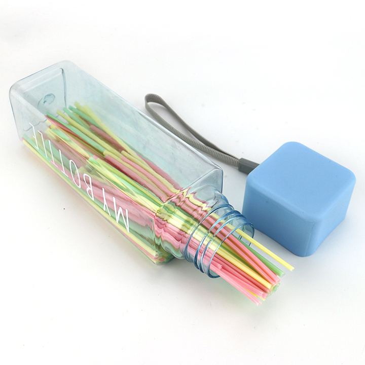 Assorted Fruit Flavor CC Stick Straw Sour Powder Candy With Water bottle packagingCH-C134