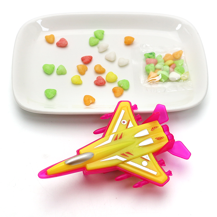 Fighter aircraft shape pull-back car toy candy with Love heart puffed candy CH-T1478