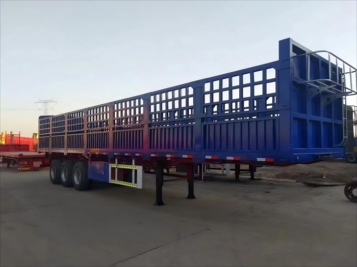 Semirremolque vallado en venta en África