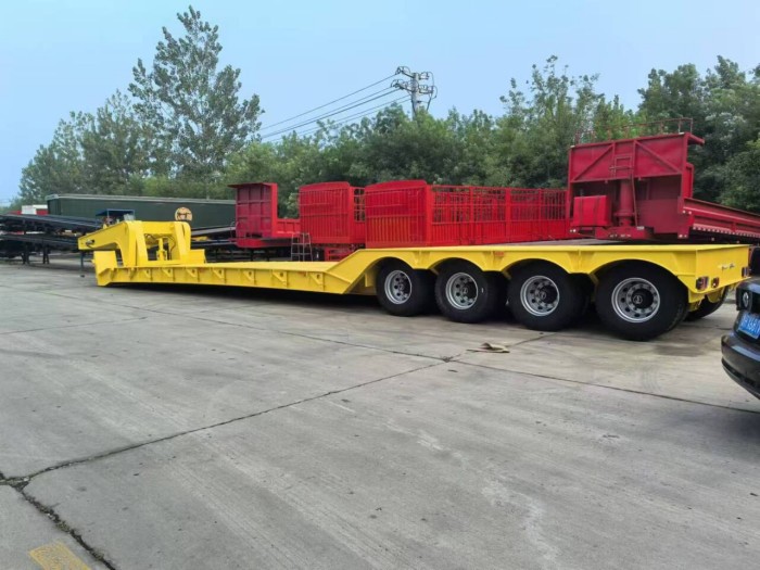4 Axle Removable Goose Neck 50 70 ton Semi Trailer For Sale