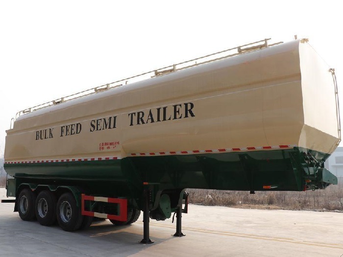 livestock self feeding tank truck