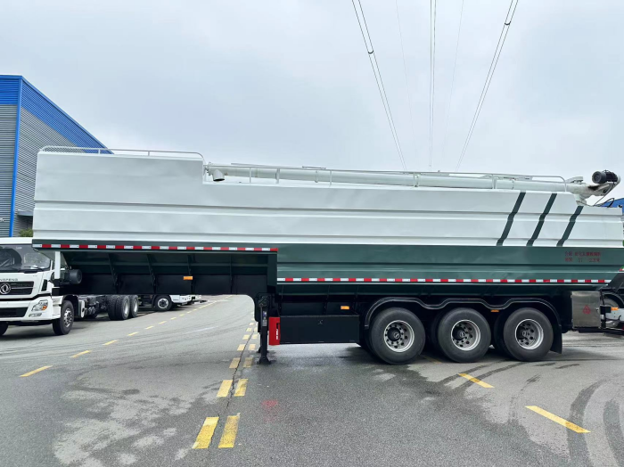 11m Long 3 Axles 30 Ton Bulk Feed Grain Trailer