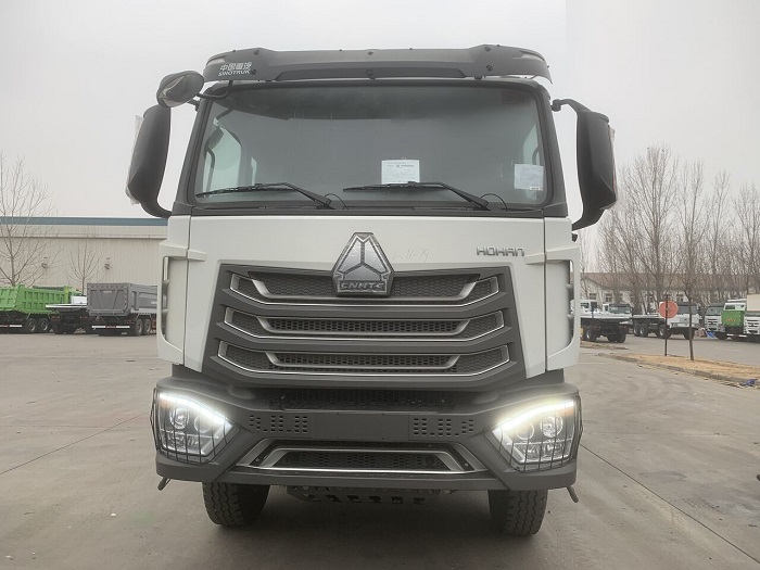 Sinotruk Howo Hohan N7G 8x4 12 Wheeler Dump Truck