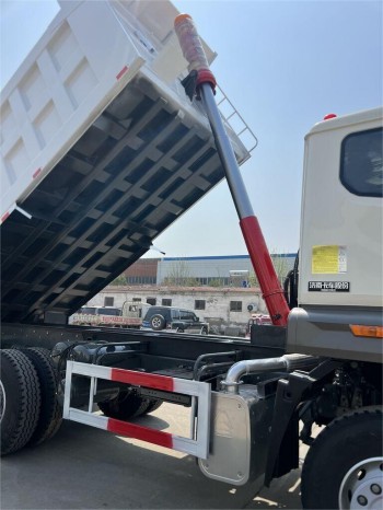 371 tipper truck