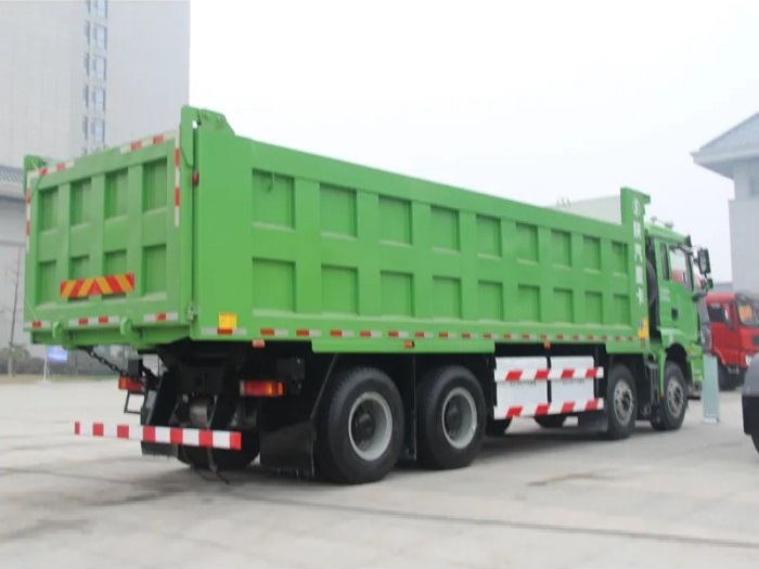 China Truck Price Shacman H3000 8X4 Tipper Truck