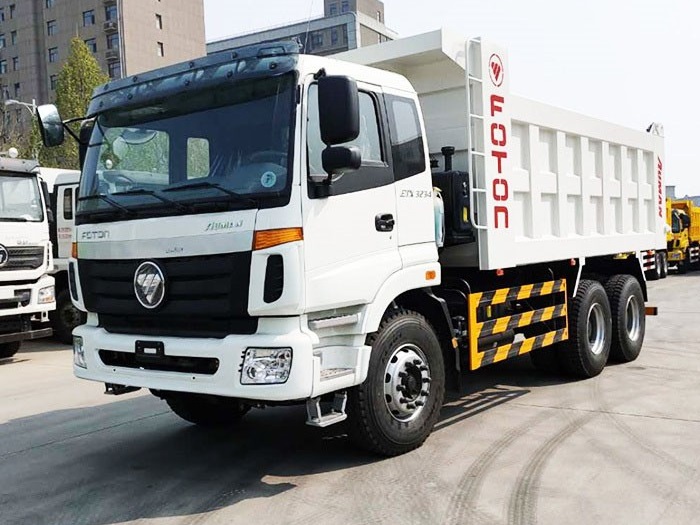 10 wheels dump truck