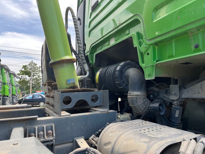 sitrak dump truck