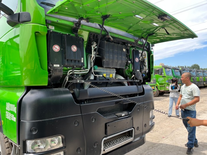 dumper truck