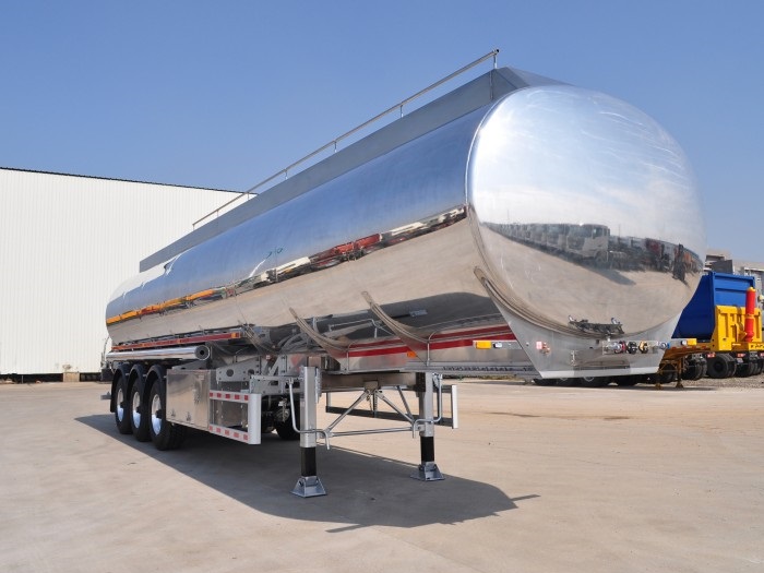 Polished Aluminum Fuel Tank Semi Trailer
