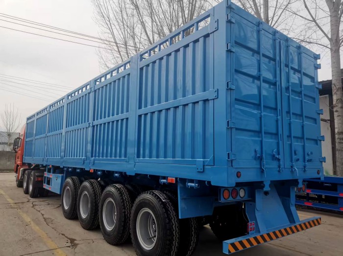 High-Capacity 4-Axis Fence Semi Trailer