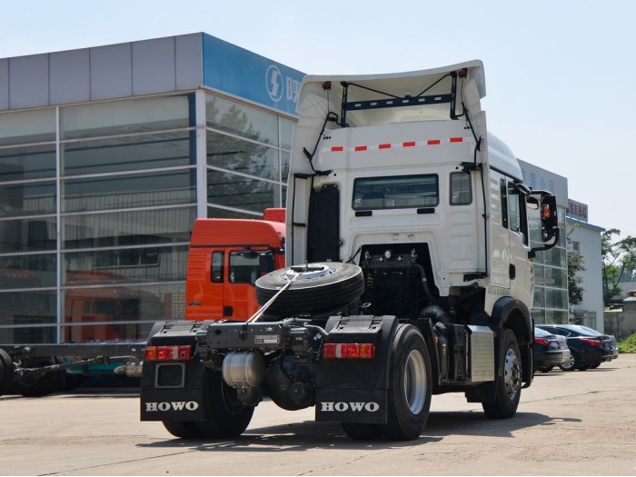 HOWO TX 4X2 400hp Tractor Trucks for Sale