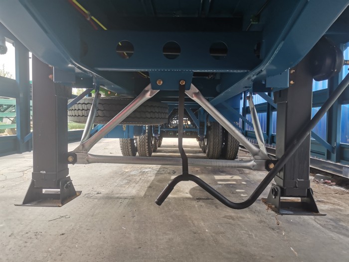 40 feet flatbed trailer