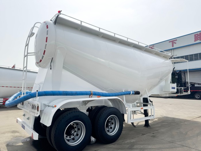 Bulk Material Transport Powder Tank Semi-Trailer