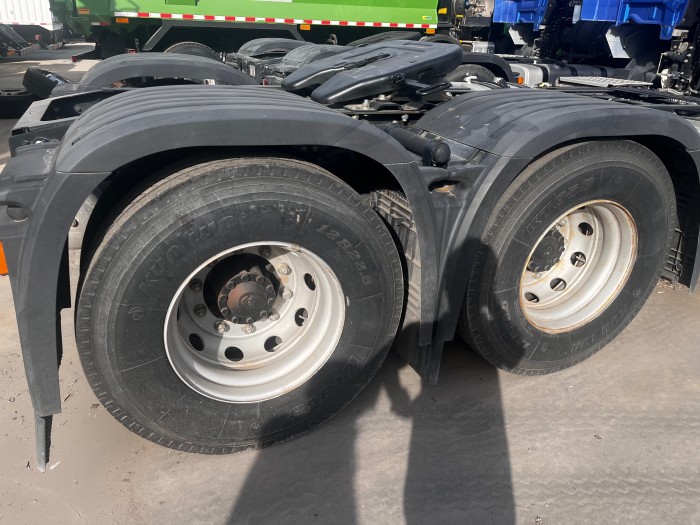 shacman truck tractor head