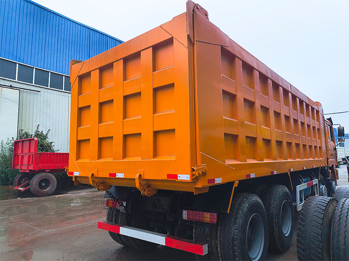 Shacman 8*4 F3000 Dump Truck