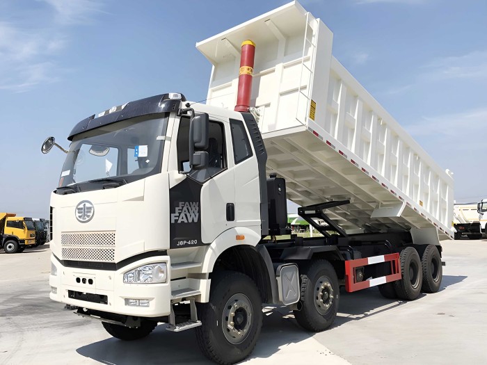 FAW J6P 420hp 8×4 Dump Truck