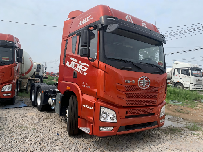 FAW JH6 Heavy-Duty Tractor Truck