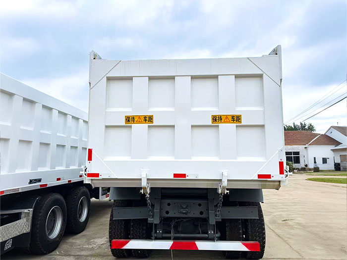 howo dump trucks