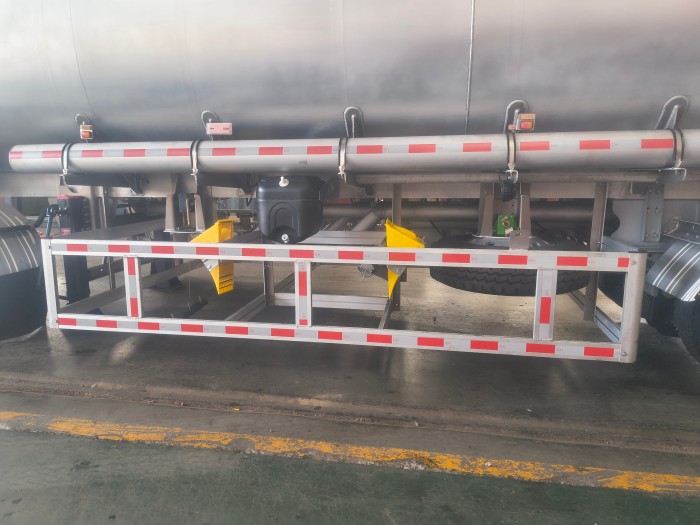 Aluminum Fuel Tanker Trailer