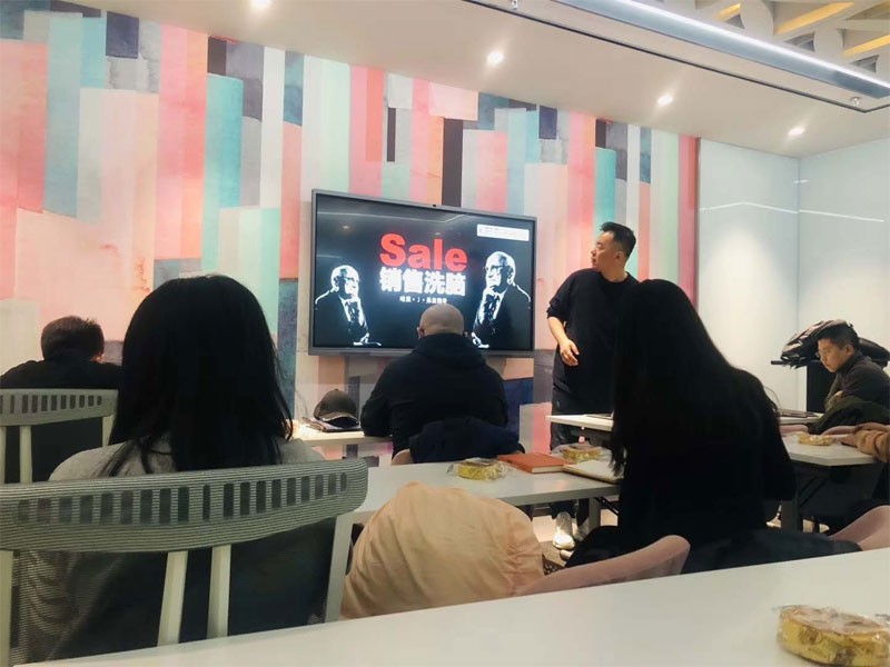 판매 및 마케팅에 관한 도서 읽기 활동