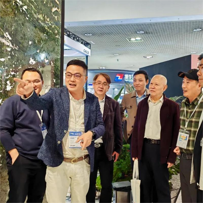 معرض حجر شيامن: مجموعة دونغشينغ تغتنم الحاضر وتتطلع إلى المستقبل