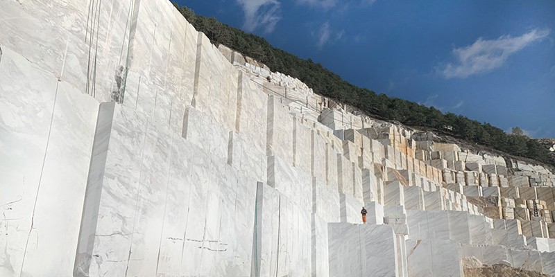 what is terrazzo made of