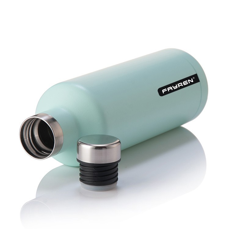 Botella de agua de calidad alimentaria con logotipo personalizado con asa