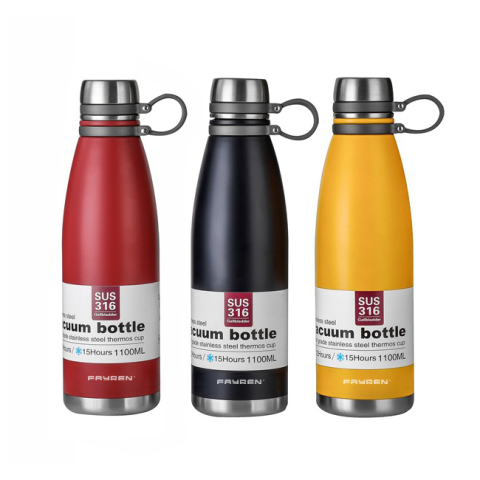 Beliebte große isolierte Wasserflasche aus Edelstahl mit tragbarem Griff